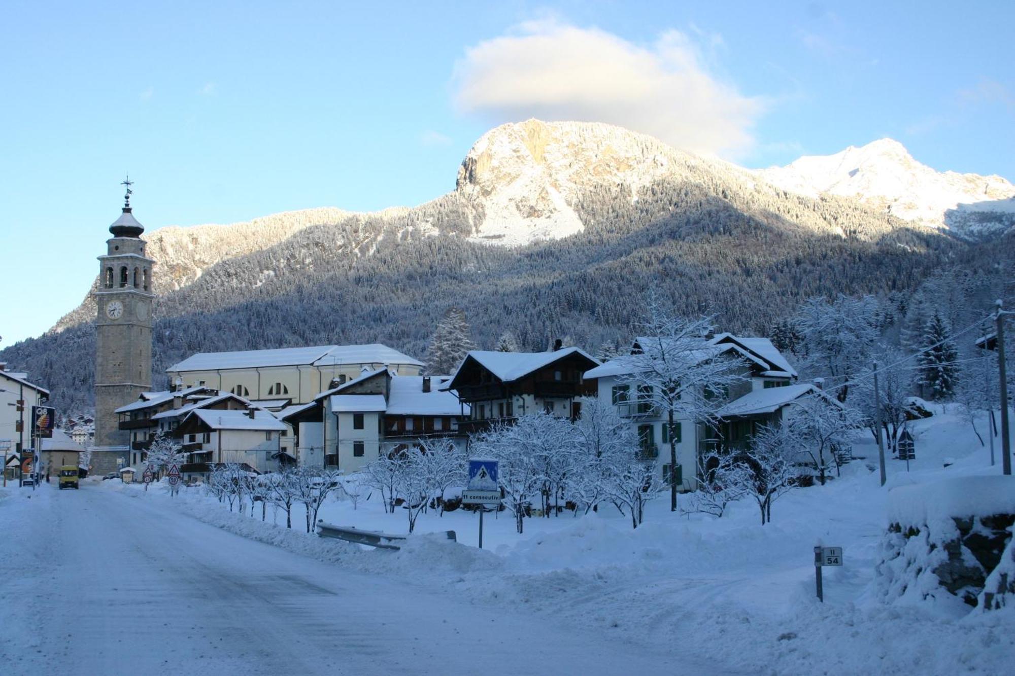 Hotel Davost Forni di Sopra Eksteriør bilde