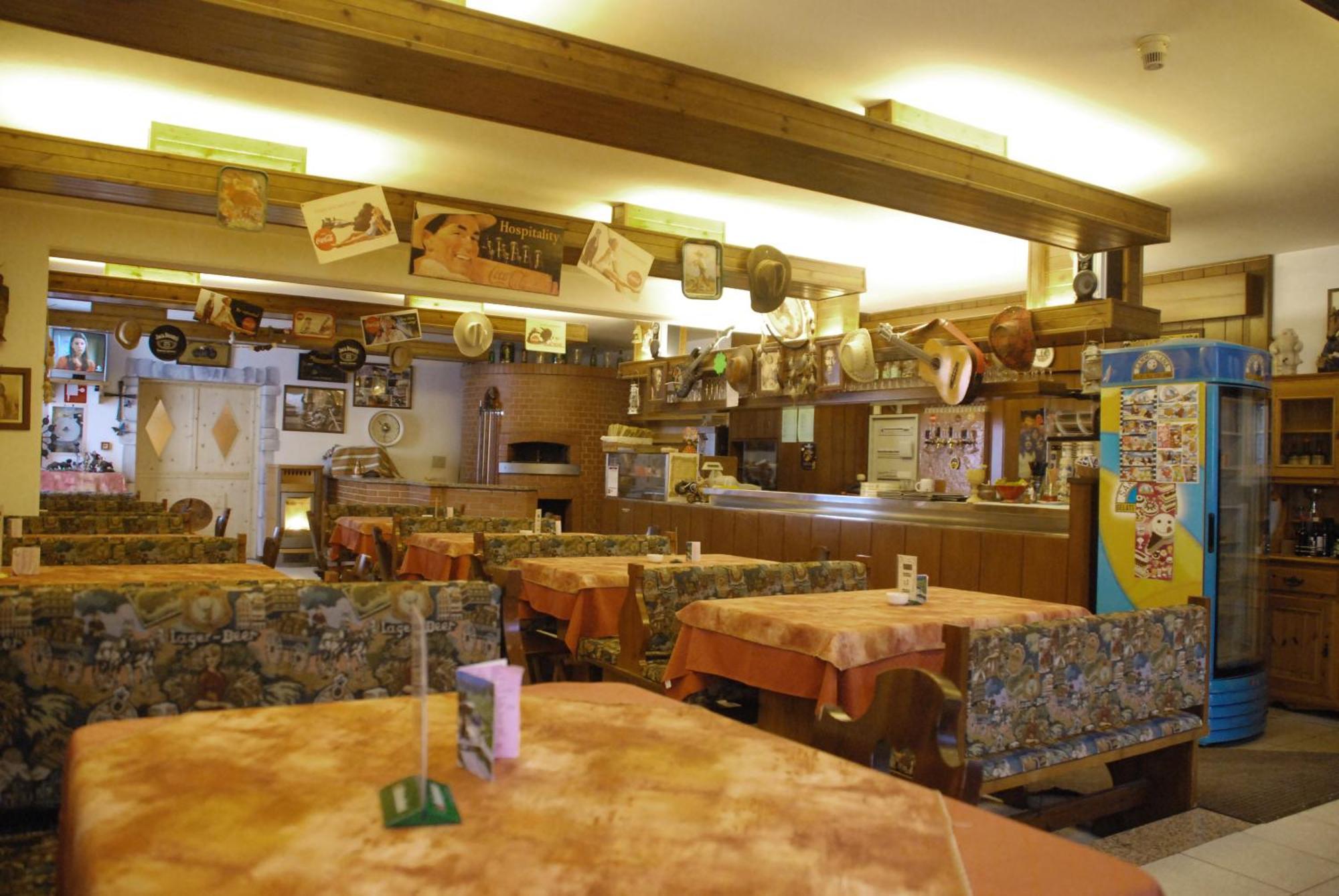 Hotel Davost Forni di Sopra Eksteriør bilde