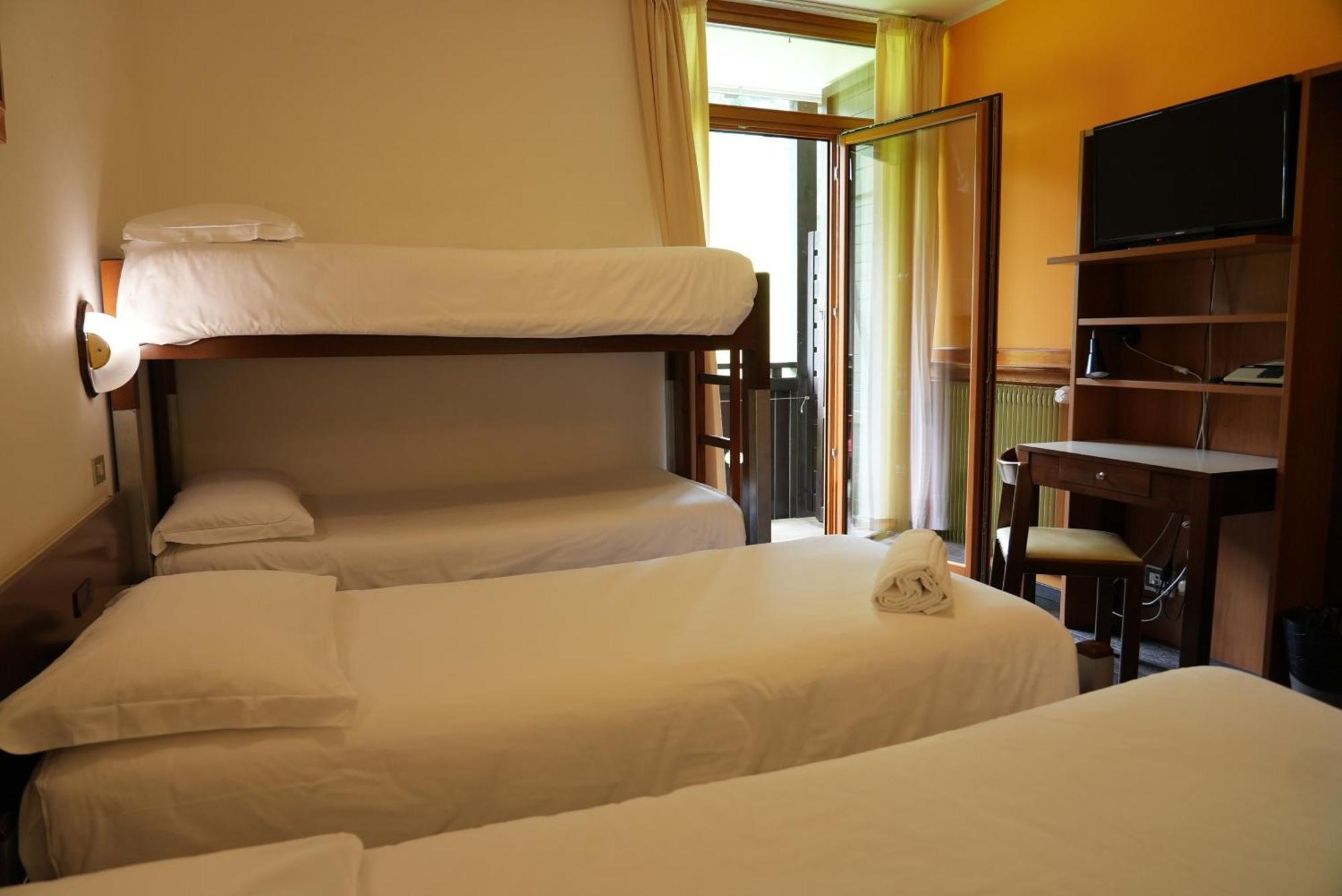 Hotel Davost Forni di Sopra Eksteriør bilde